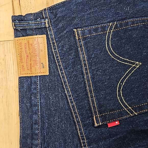 Levi's Premium 501 Jeans - Picture 3 of 7
